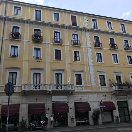 Appartement Studio 18 à Milan Extérieur photo
